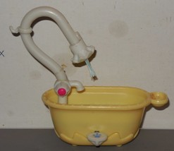 Littlest Pet Shop Yellow Bath Tub Shower Playset Accessory Lps Toy - £7.56 GBP