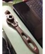 Gas Valve Stem Shut Off Jack Wrench Key cast iron M logo Ford old tool  - $1,884.61 MXN