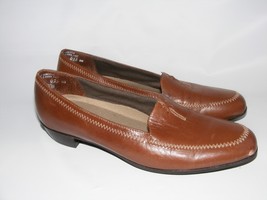 Munro American Shoes Brown Size 7.5 N Leather Stitching Loafers 1&quot; Heels... - $22.94