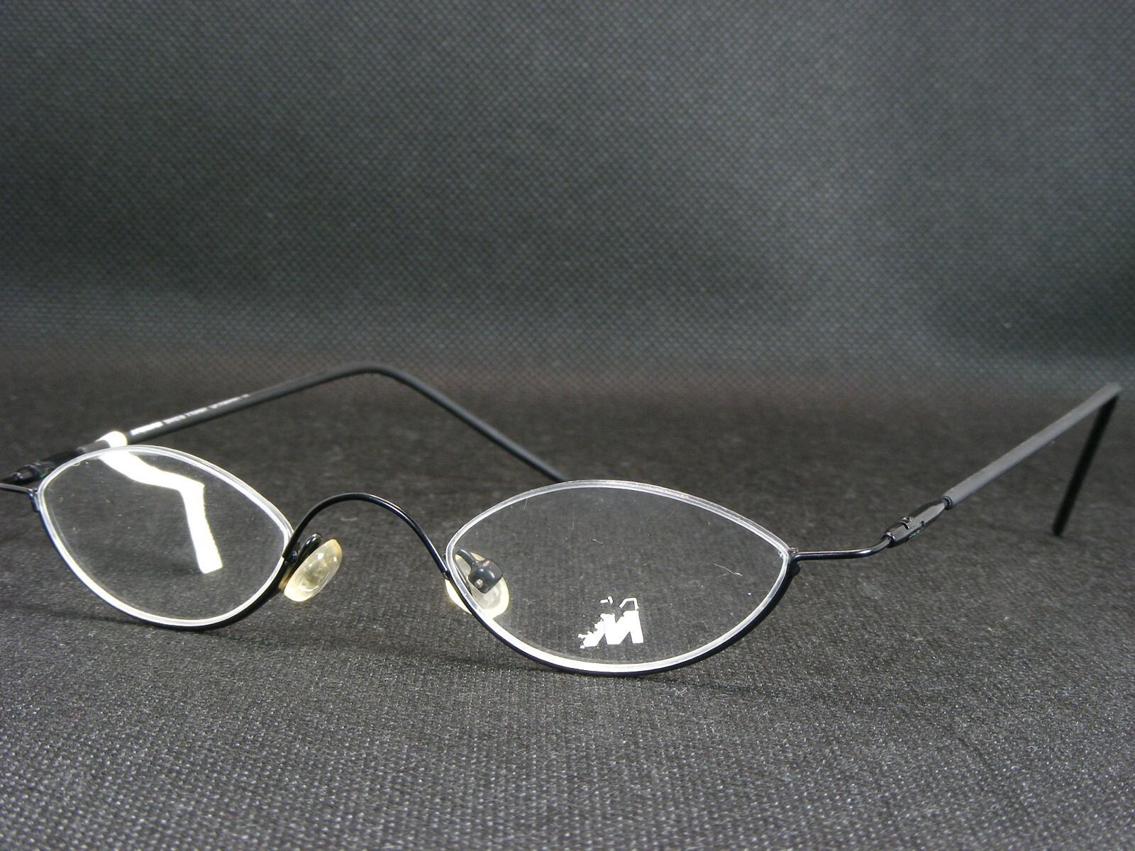 Vintage Meitzner Meerle 626 Noir Unique Rare Lunettes Monture 42-20-145 - $56.42