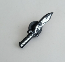 New Child&#39;s Play Chucky Knife Dagger Enamel Lapel Hat Pin - £5.50 GBP