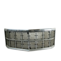 Ford D6CB-8150 1976 Ford Torino Elite Silver Plastic Front Grille with L... - $259.45 CAD
