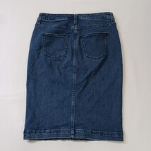 Universal Thread Women Blue Denim Skirt Size 2/26 Full Button 5 Pockets Waist 29 image 14