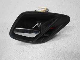 2004 Jeep Grand Cherokee Interior Door Handle Front Right Passenger Side - $23.75