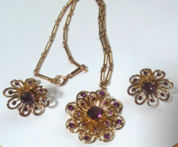 Vintage Coro Gold-tone Purple Rhinestone Pendant Necklace &amp; Screw-back Earrings - £50.73 GBP