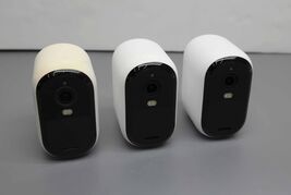 Arlo Essential XL VMC3352 Outdoor Wireless 2K 3 Cameras Set image 2