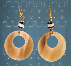 Round Shell Hook Earrings 1.5&quot; Long Tan Colors - $7.99