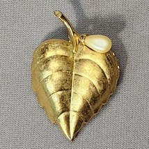 Vintage Avon Gold-tone Leaf Faux Pearl Fragrance Glace Brooch Pin Perfume Locket - $17.82