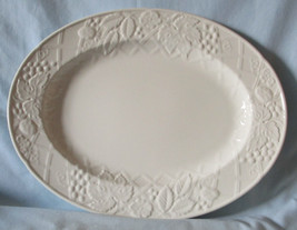 Mikasa White English Countryside Oval Platter 15 1/2&quot; - £44.33 GBP
