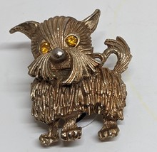 Vintage Yorkie Yorkshire Terrier Dog  Rhinestone Textured Metal Brooch Pin - £10.10 GBP