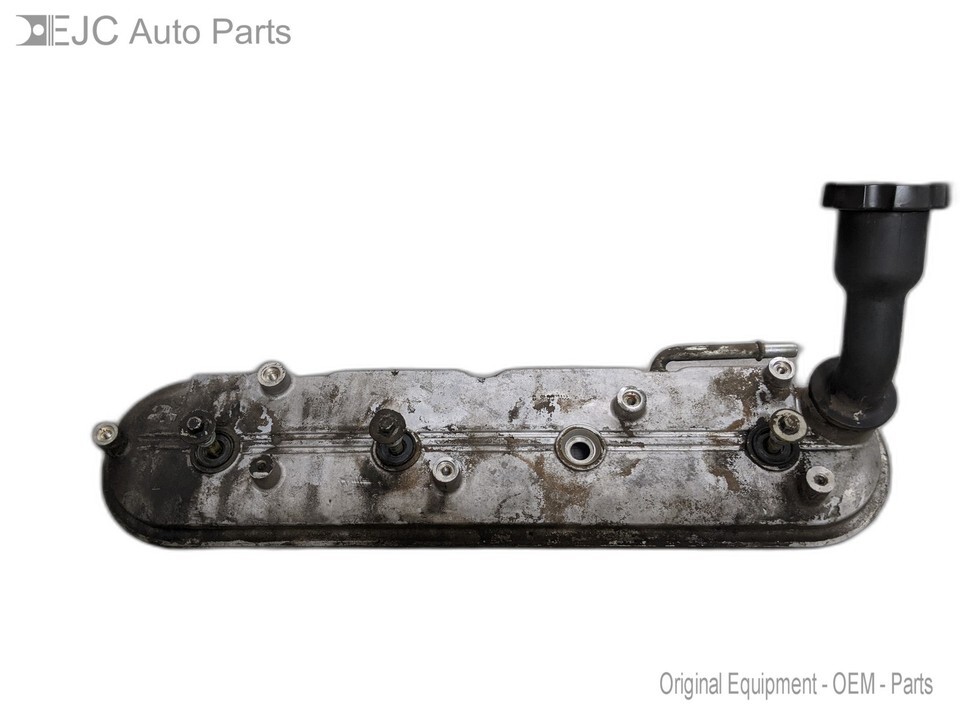 Right Valve Cover For 09-14 GMC Yukon  5.3 12611021 Gas Passenger Side - $49.45