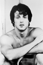 Sylvester Stallone beefcake bare chest pose 4x6 inch photo - £5.40 GBP