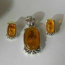 silver-tone &amp; Orange Color Pendant &amp; Matching Earrings - £17.14 GBP