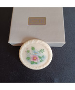 Vintage Brooch Pin - Avon Porcelain Spring Bouquet Floral - 1.5/8&quot; - 1984 - €3,87 EUR