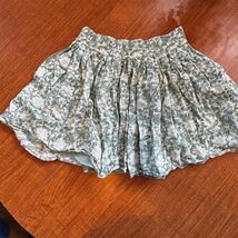 American Eagle Women's Floral Pleated Mini Skirt Green Size S/P - $14.85
