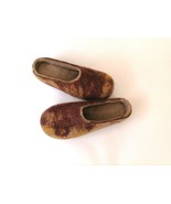 US10 Women Felt slippers * Handmade house shoes * Felted mules  - £37.65 GBP