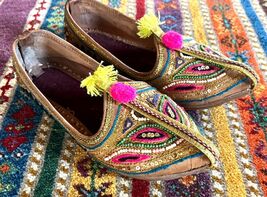 Antique Handmade Slippers Shoes Unisex Beaded Leather Tassel womens 9.5i... - €114,04 EUR Antique Handmade Slippers Shoes Unisex Beaded Leather Tassel womens 9.5i... - €114,04 EUR