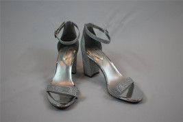 NIB Bandolino Sparkle Silver High Heel Ankle Strap With Buckle Open Toe Size 7.5 - £35.68 GBP