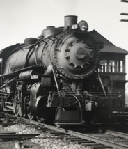 1933 RPPC Baltimore &amp; Ohio Railroad BO #4252 2-8-2 Locomotive Train B&amp;W Postcard - £21.14 GBP