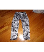 Prana yoga capris size XS Excellent condtion Black and white - $14.15 CAD