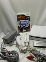 Nintendo Wii Console RVL-001 Bundle GameCube Compatible all wires &amp; 1 Game - £55.30 GBP