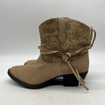 Dingo Valerie Paisley Round Toe Cowboy  Womens Beige Casual Boots DI8951 Sz 8 - £34.02 GBP