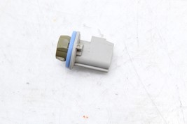 05-18 FORD E-350 BULB SOCKET E5906 image 11