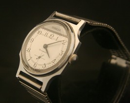 Vintage Soviet 1980&#39;s USSR Pobeda Zim 2602 15 jewel retro dial men&#39;s wristwatch - £106.83 GBP