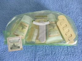 GIARDINO ITALIANO OLIVE LEMON GRASS &amp; SAGE PERFECT PEDICURE KIT - $24.95