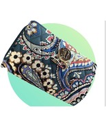 Vera Bradley RFID Turnlock Wallet Haymarket Paisley - $655.65 MXN