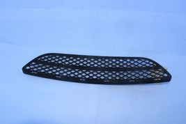 2006-2008 E90 BMW 325i 328i 330i FRONT BUMPER LOWER CENTER GRILLE MESH M387 image 7