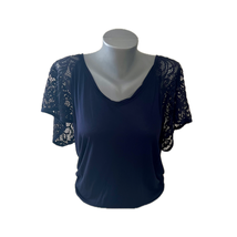 NWOT Women&#39;s Free People Navy Lace Sleeve Scoop Neck Top Size Medium - £27.69 GBP