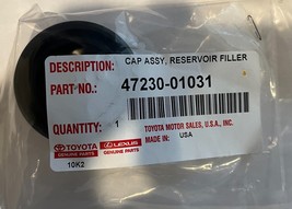 GENUINE TOYOTA TUNDRA SIENNA TACOMA CAMRY SEQUOIA RAV4 RESERVOIR CAP 472... - $250.52 MXN