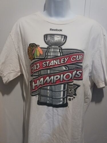 Primary image for Reebok NHL Official Locker Room Chicago Blackhawks Stanley Cup T Shirt Size L