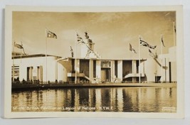 New York World&#39;s British Fair Pavilion on Lagoon of Nations NYWF Postcar... - £7.92 GBP