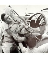 Aircrewman Wounded Rabaul USS Saratoga 1945 WW2 Photo Print Military DWHH9 - €34,31 EUR