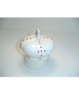 Crown with red jewels on top lipstick holder, holds 3 lipsticks - $80.71 MXN