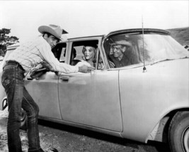 The Misfits Montgomery Clift Marilyn Monroe C. Gable Studebaker Lark 5x7... - $7.99