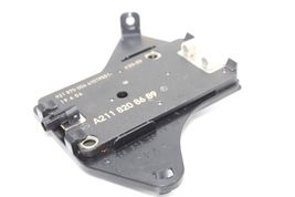 06-09 MERCEDES-BENZ CLK350 COUPE Antenna Booster Amplifier Module F3323 image 9