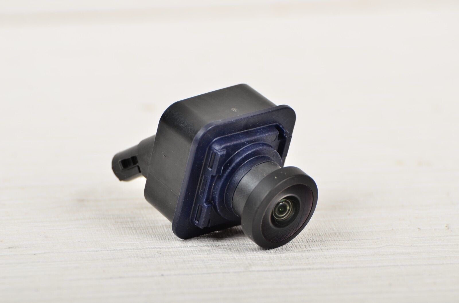 OEM Lincoln Navigator Ford Explorer Escape Rear Gate Camera JL7T-19G490-DB - $40.00