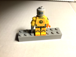 LEGO MINIFIGURE AUTHENTIC Robot Repair Technician - $6.65