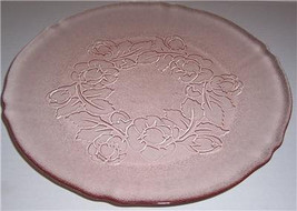 Arcoroc Rosa Pink, Rosalie, Raised Flowers dinner Plate Peach Color -Made In Fra - £12.61 GBP