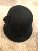 Nine West Black 100% Wool Felt Cloche Flower One Size Fedora Bowler Style Hat - £7.63 GBP