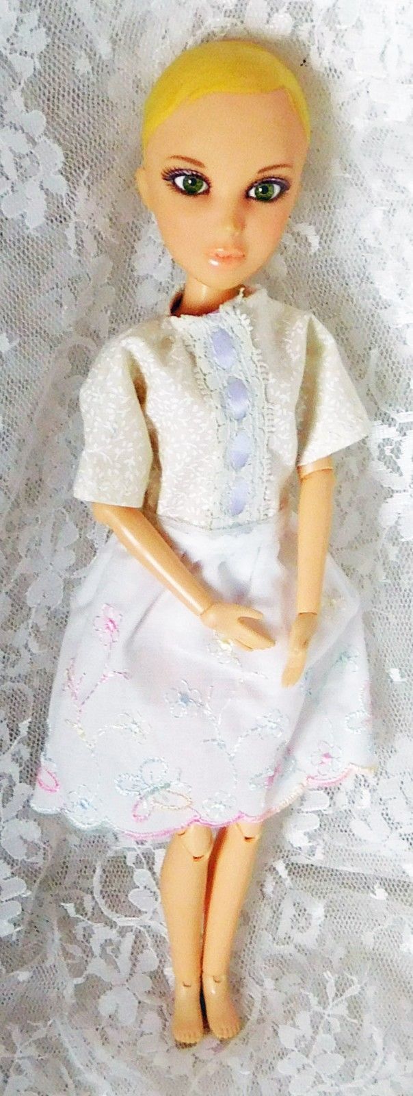 2009 Spin Master Ltd LIV 11 1/2" Doll #00621SWMG - Articulated - Handmade Outfit - £9.74 GBP