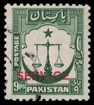 PAKISTAN Stamp - &quot;Service&quot;, Red Overprint, Green 9 Pies, See Photo A17M - £1.16 GBP