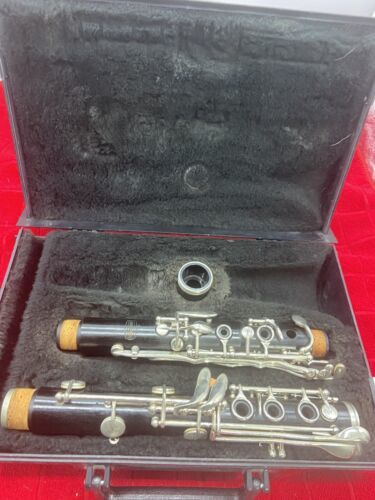 Bundy Clarinet W/ Hard Case - $69.29