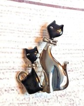 Vintage 2 Cats w/ Bowties Vintage Estate Pin Silver &amp; Black Cat - £12.61 GBP