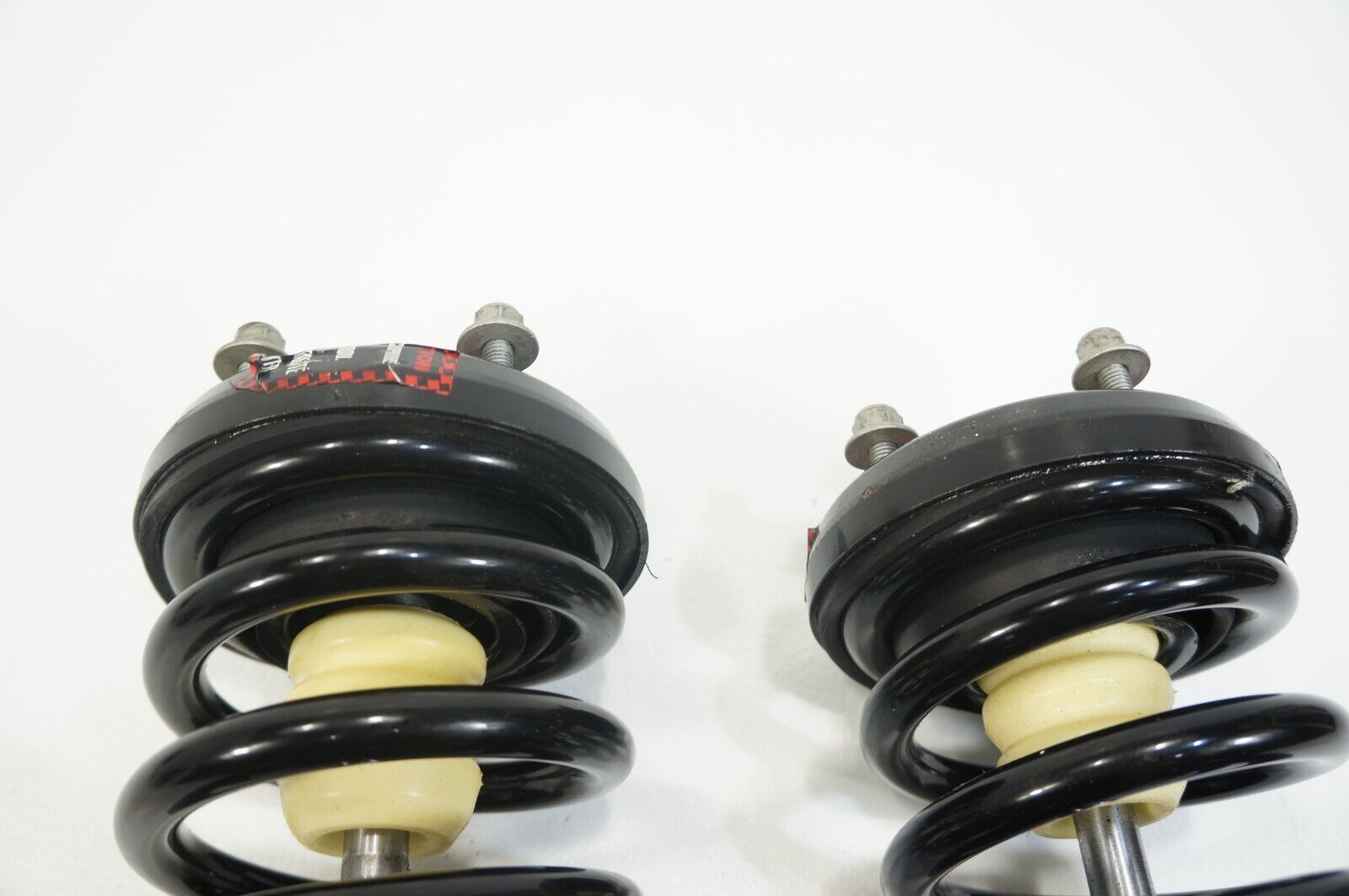 2002-2005 ford thunderbird REAR right left shock absorber strut spring coil over Item image 7