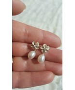 Pearl and Rhinestone Flower Sterling Silver  Earrings Very Pretty  ! - $38.92 CAD