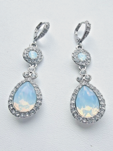 GIVENCHY 925 STERLING SILVER Rainbow  MOONSTONE TEAR DROP EARRINGS - $2,328.22 MXN